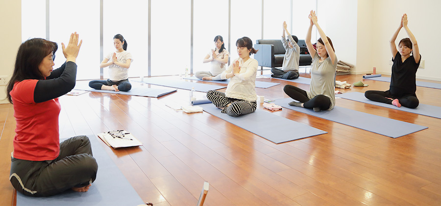 産前ヨーガ教室の様子